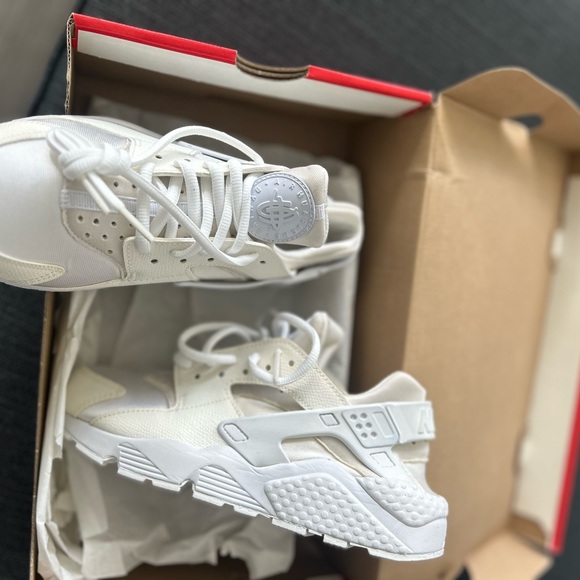 Nike Huarache Women’s Size 6US - Picture 5 of 7